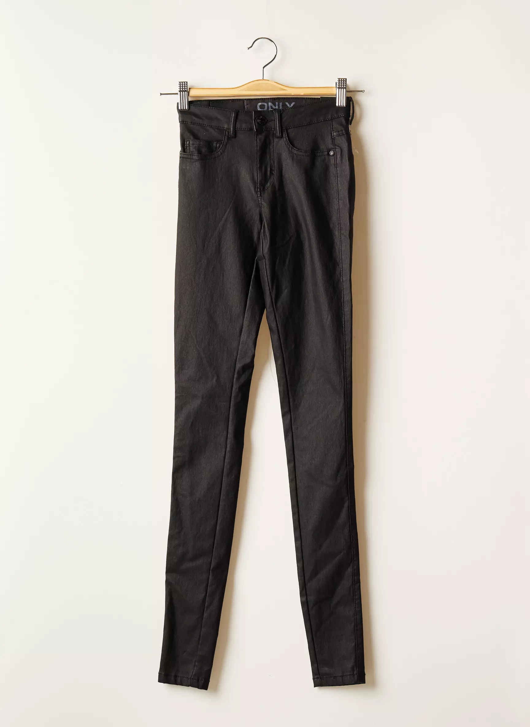 Only Pantalons Slim Femme couleur noir