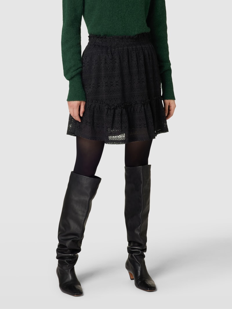 Minirock mit Strukturmuster Modell 'CHIKKA' in schwarz