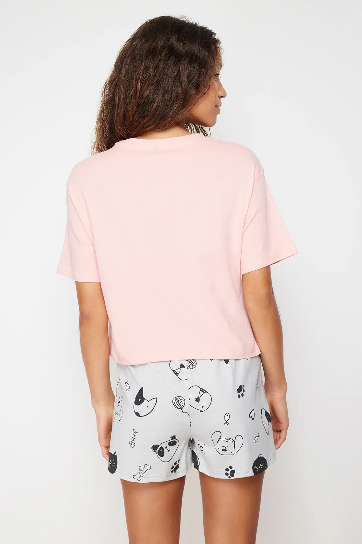 Trendyol Collection  Rosa-graues Strickpyjama-Set aus 100 % Baumwolle mit Slogan-Aufdruck THMSS24PT00020