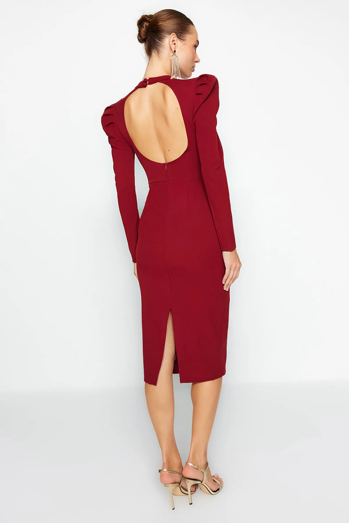 Trendyol Collection  Burgunderfarbenes, tailliertes, gewebtes, elegantes Abendkleid TPRAW24EL00004
