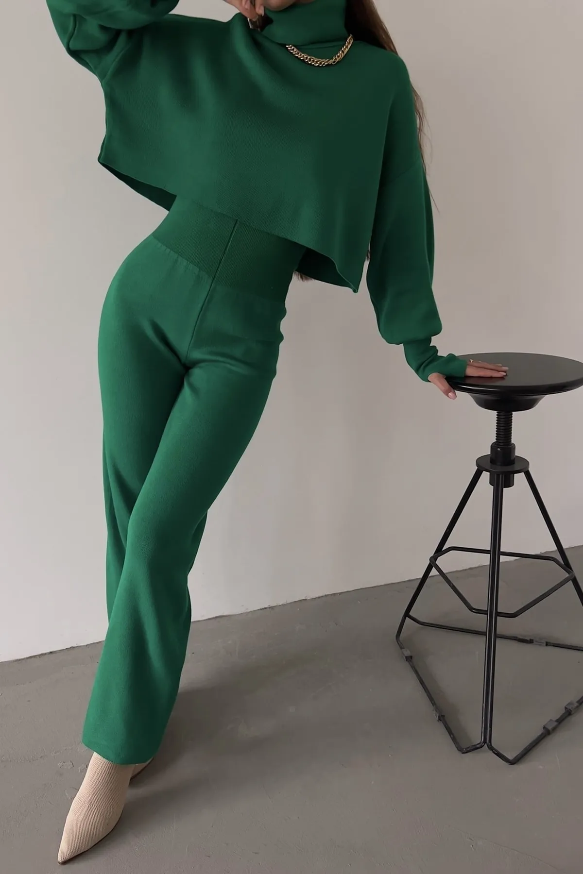 lovebox  Handgenähtes Strickoberteil und hoch taillierte grüne Strickhose, Doppelset 015