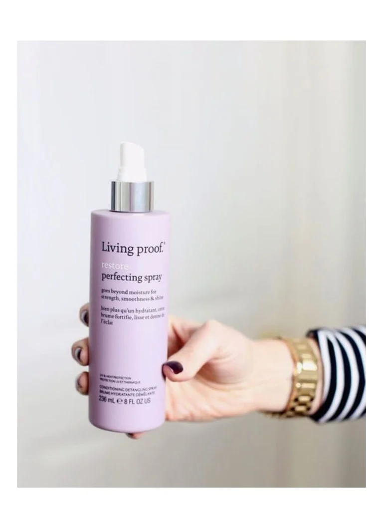 Spray descurcător Living Proof Restore Perfecting