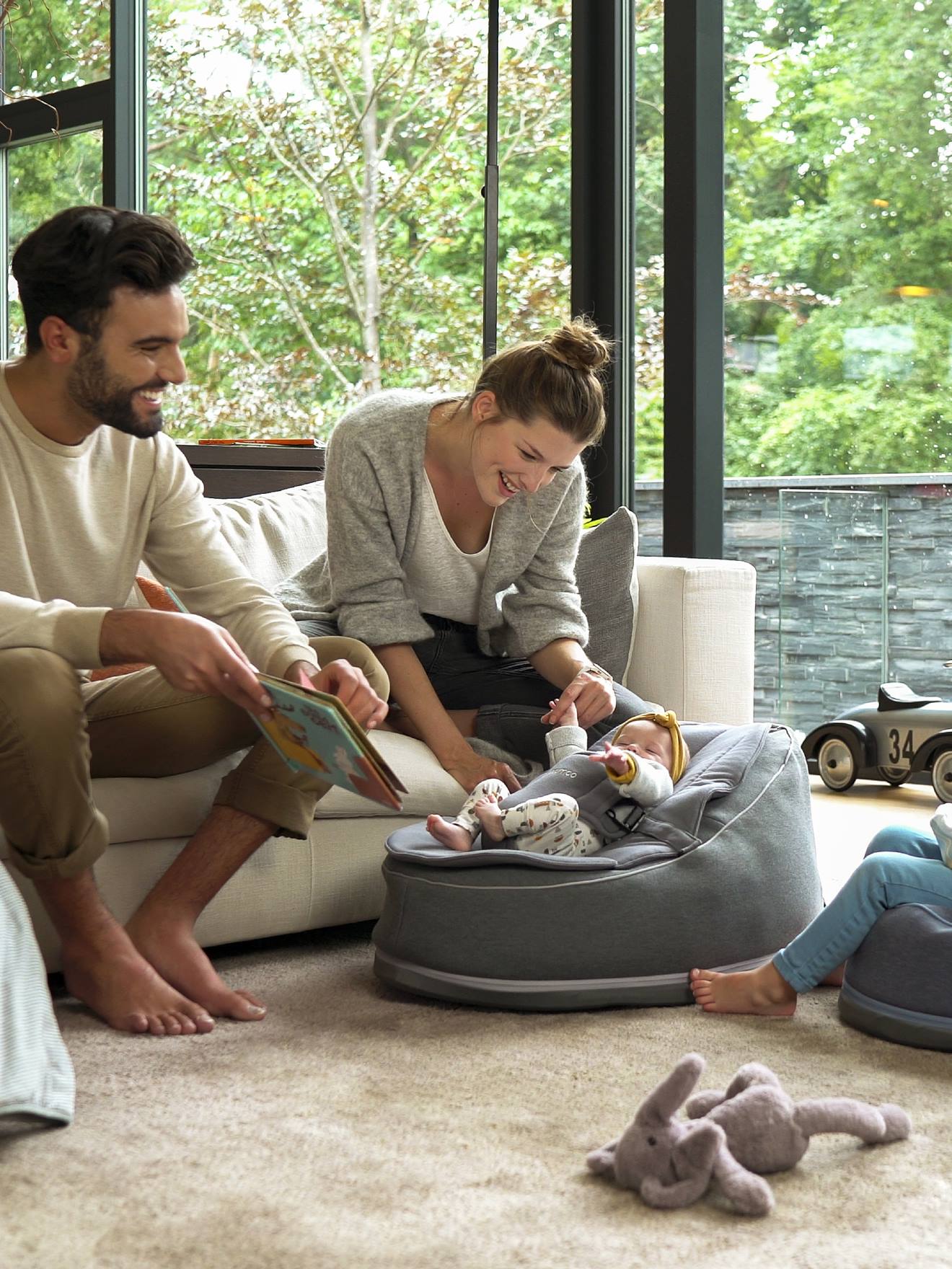 Transat et pouf Doomoo Seat’n Swing BABYMOOV avec balancelle intégrée anthracite