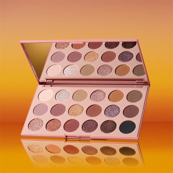18W Natural Wonder Eyeshadow Palette