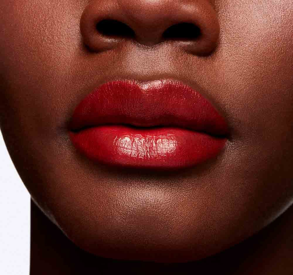 Mac Wild Cherry Love Me Lipstick