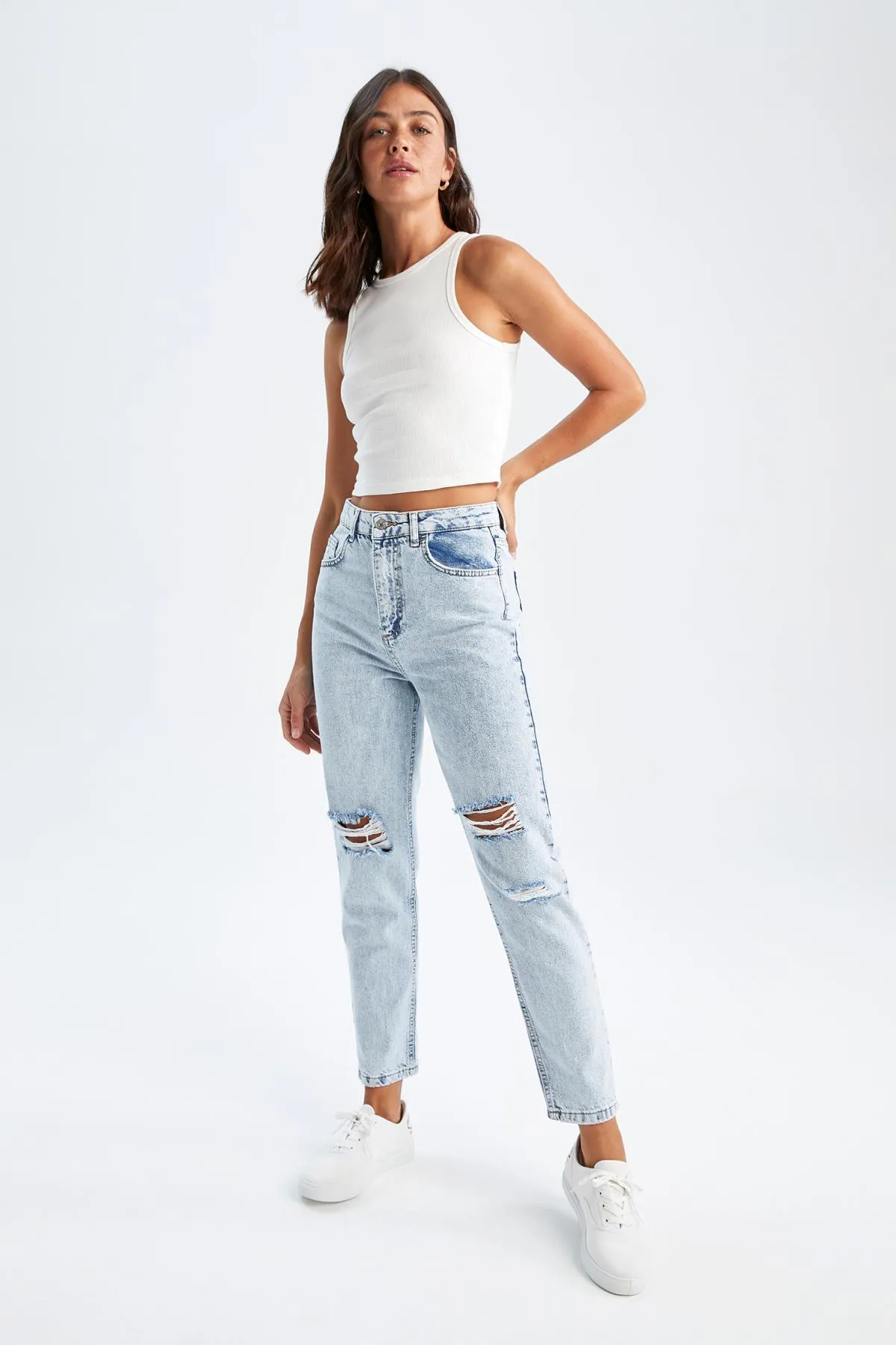 DeFacto  Mom-Fit-Jeans mit hoher Taille aus 100 % Baumwolle