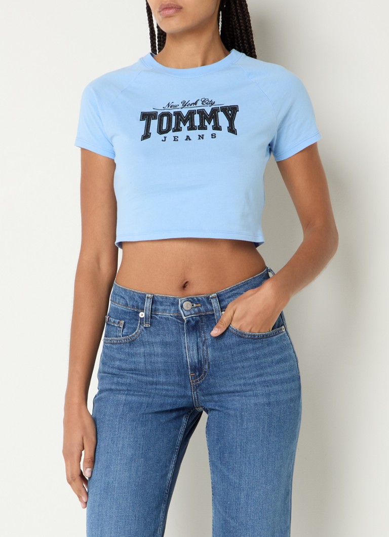 Κοντό μπλουζάκι Tommy Hilfiger με κεντημένο λογότυπο και γκλίτερ
