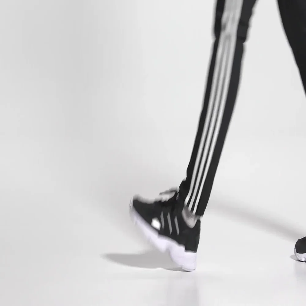adidas Falcon IG8301 / schwarz