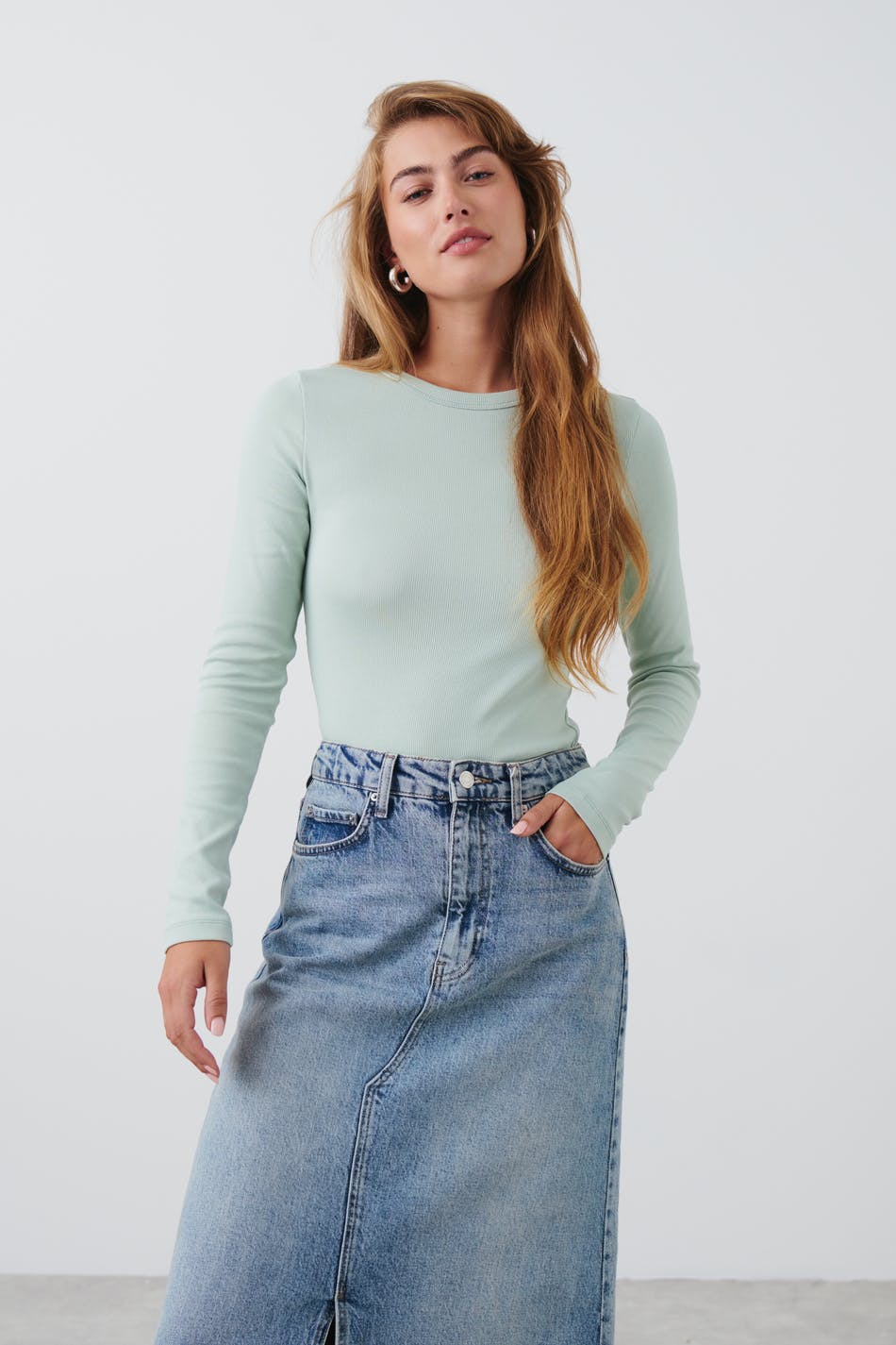 Basic long sleeve top