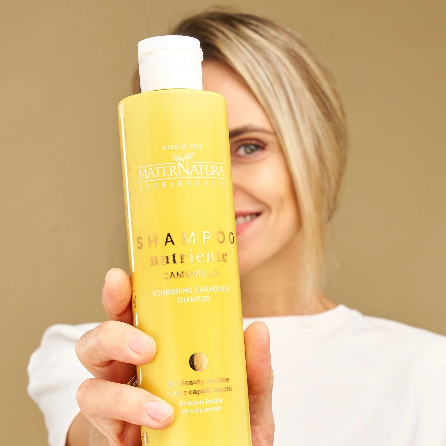 Kamomillashampoo kuiville hiuksille - Pörröisyyttä ehkäisevä shampoo