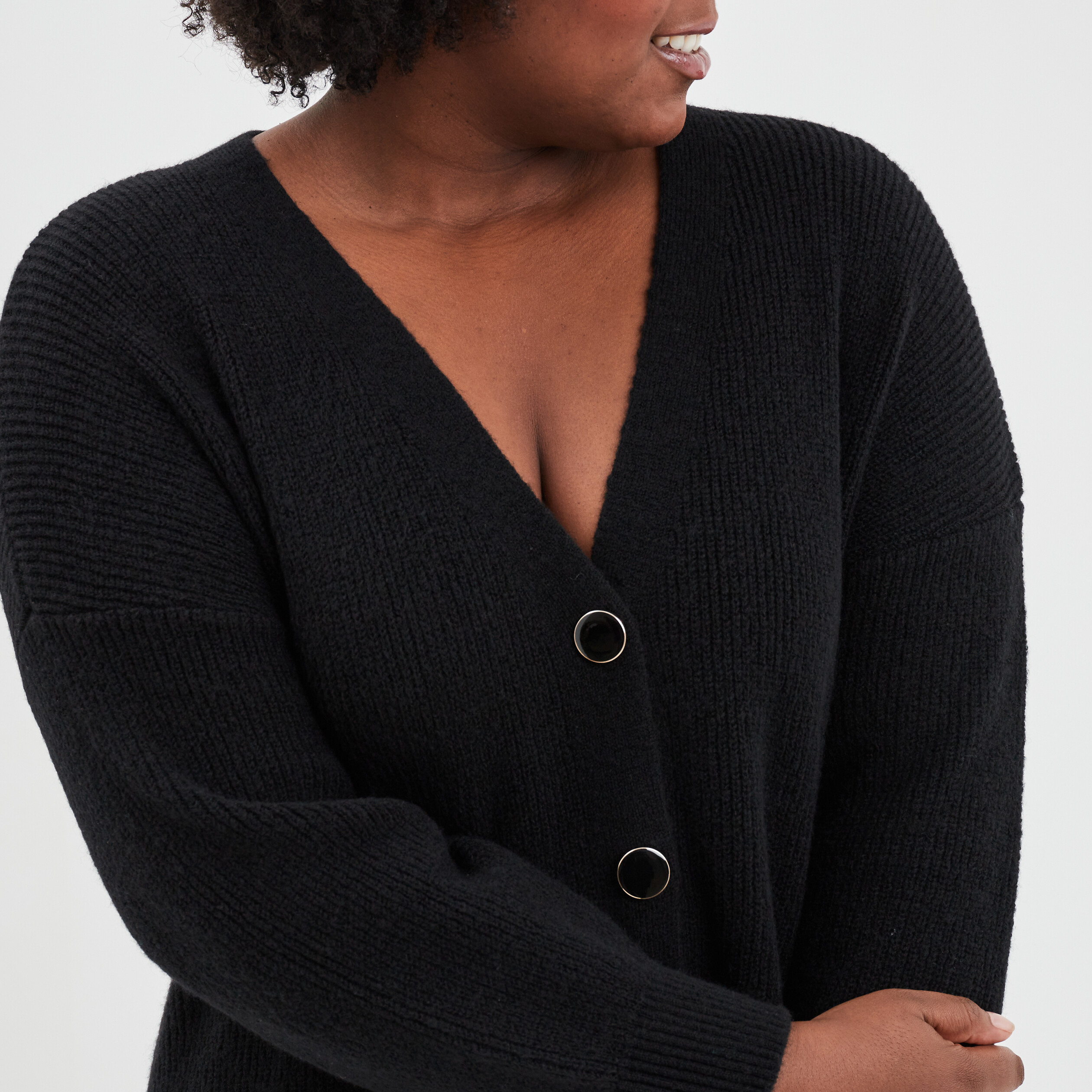 Gilet boutonné à col en V noir femme grande taille | La Halle