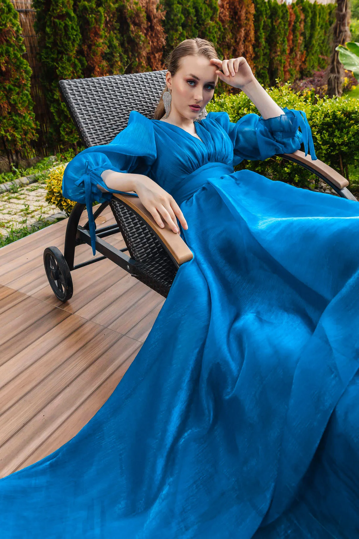 Lafaba  Langes Abendkleid mit Indigo-Ballonärmeln und V-Ausschnitt für Damen