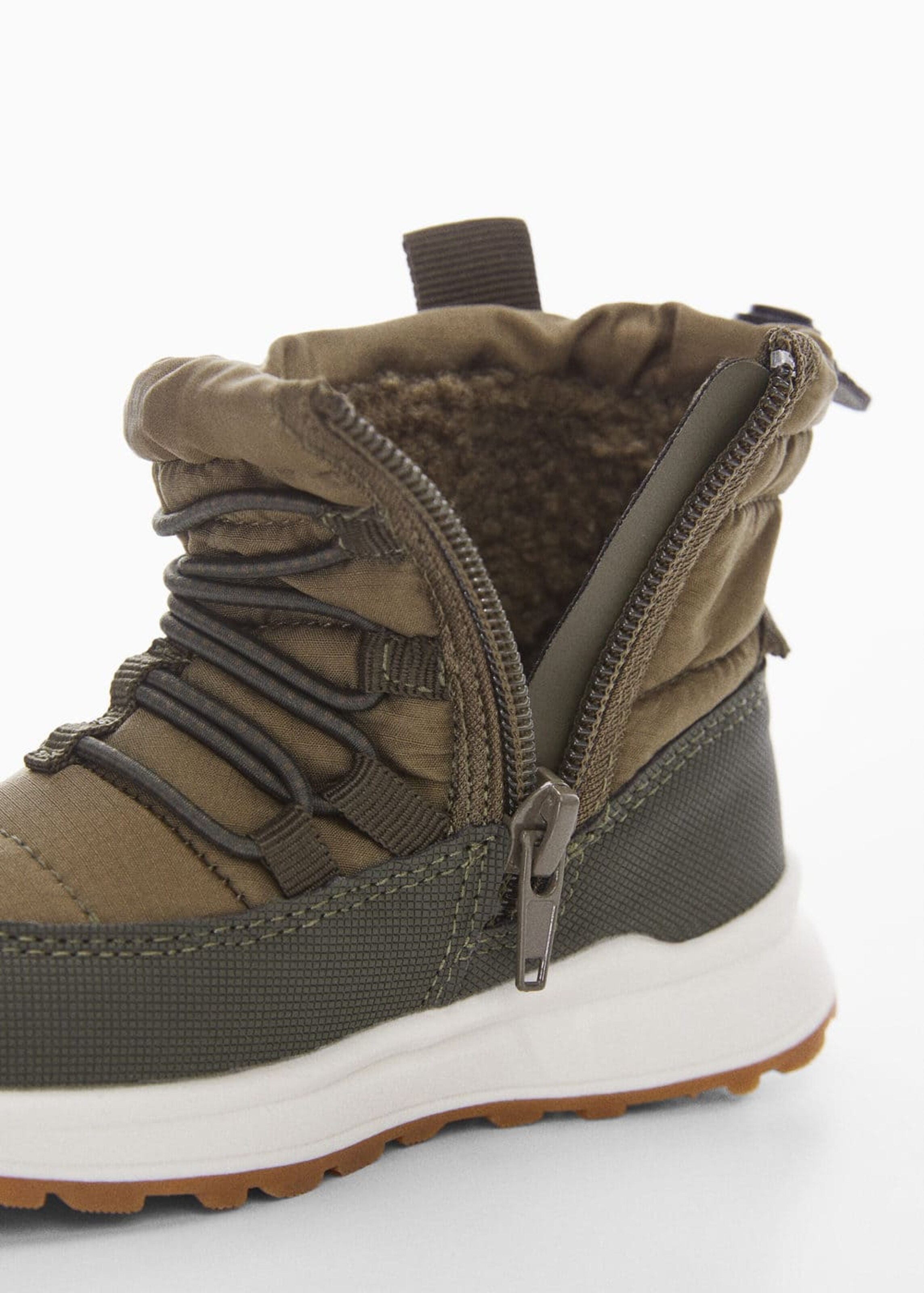 Boots 'Adam'