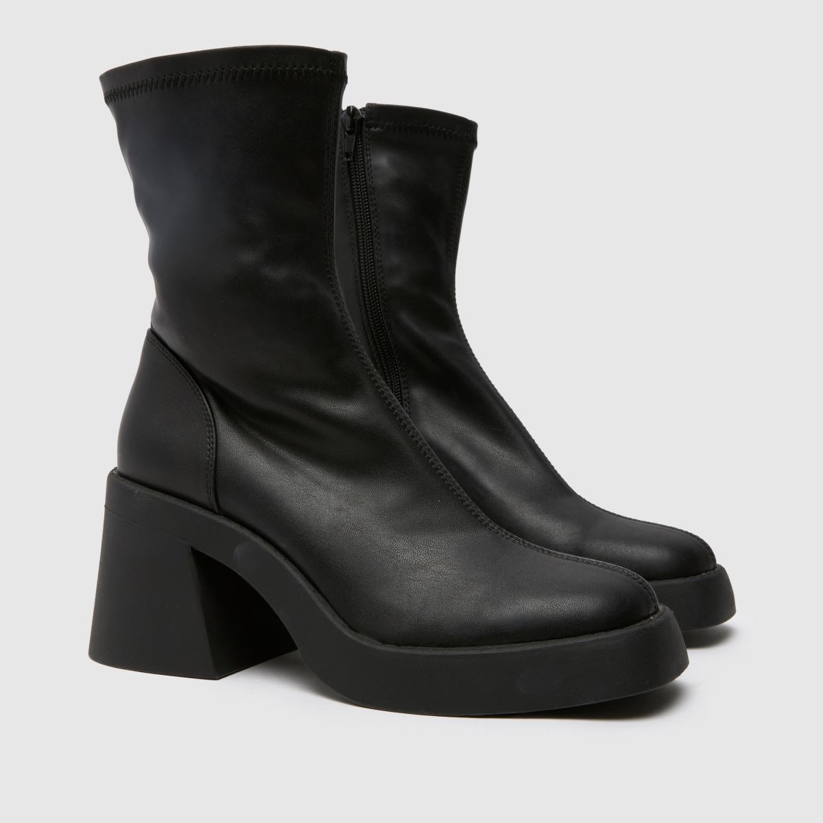 Schuh Amirah – Svarta stretchiga strumpstövlar