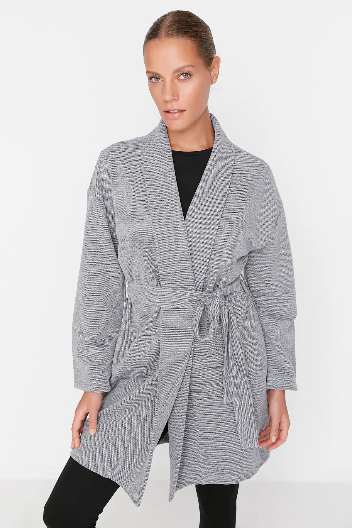Trendyol Collection  Dunkelgrauer Strick-Morgenmantel aus Baumwoll-Piqué mit Gürtel THMAW23SB00002