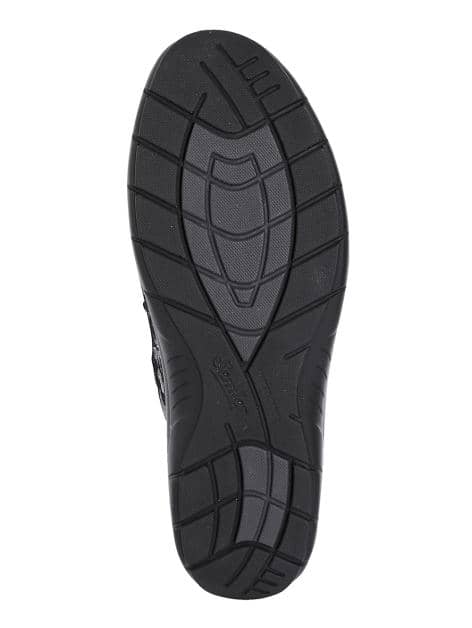 Schnürschuh mit Luftpolsterlaufsohle