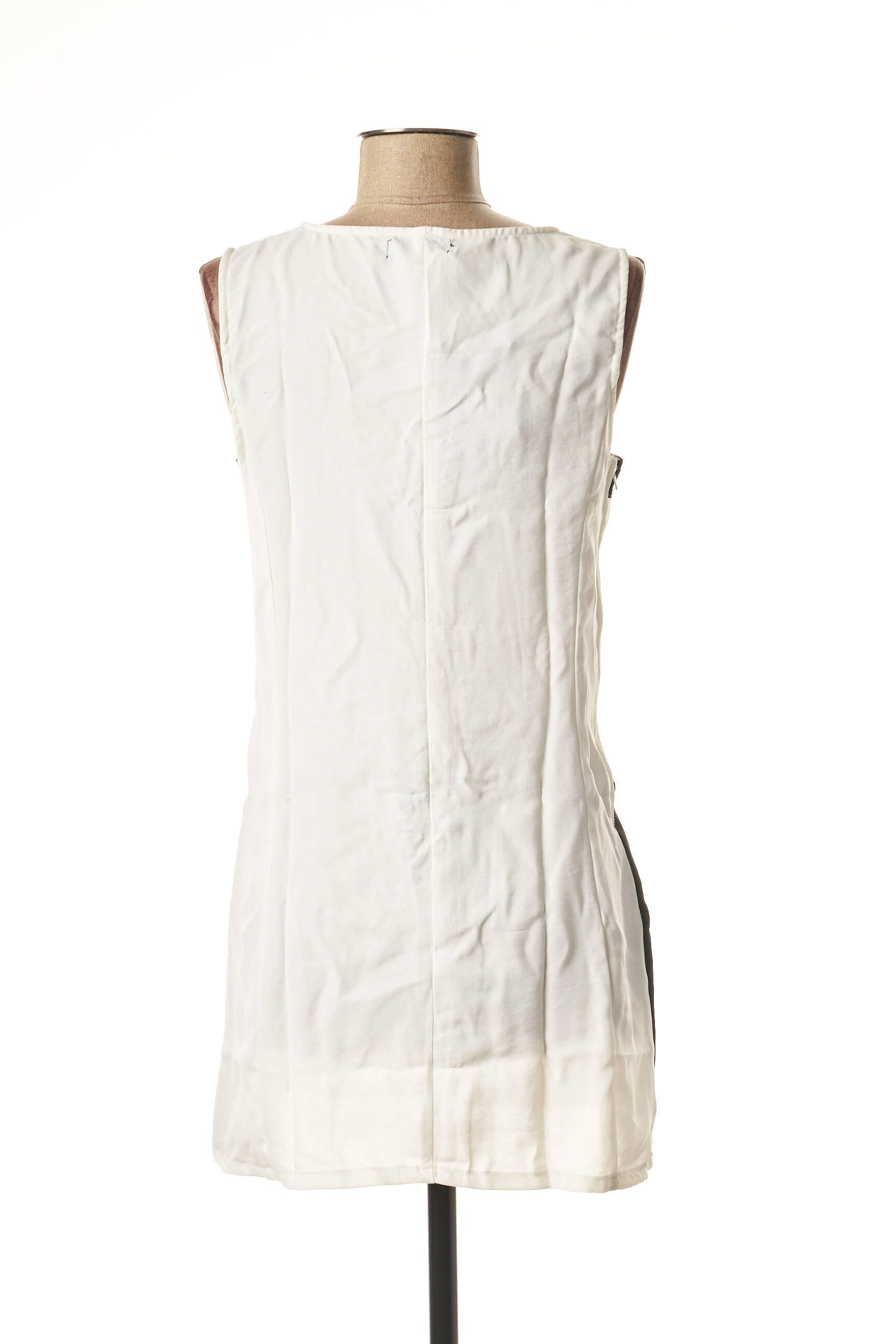 L33 Tuniquesansmanche Femme couleur noir