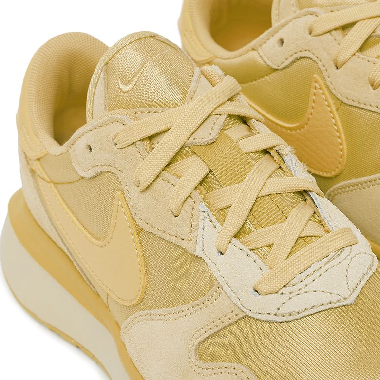 NIKE Wmns Phoenix Waffle 