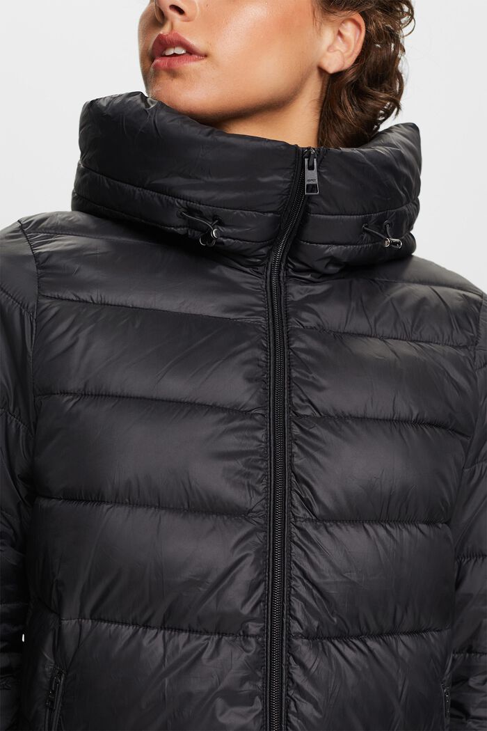Steppjacke mit Kapuze