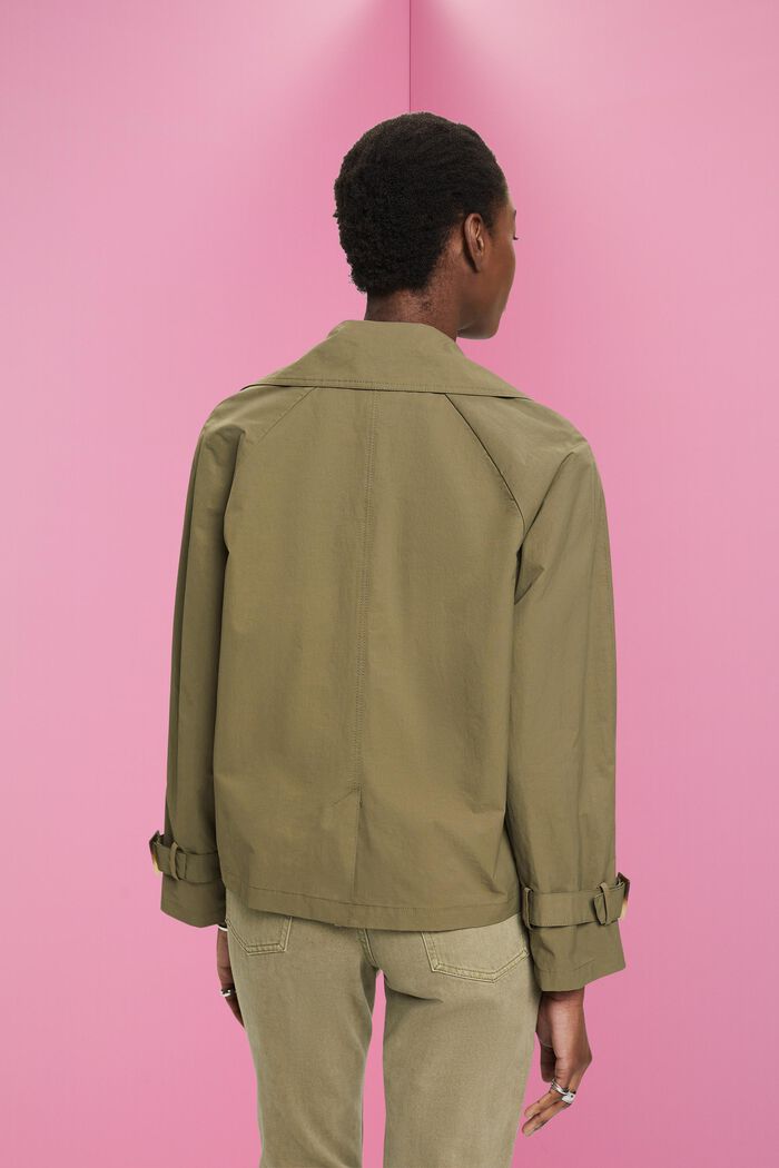 Kurzer zweireihiger Trenchcoat