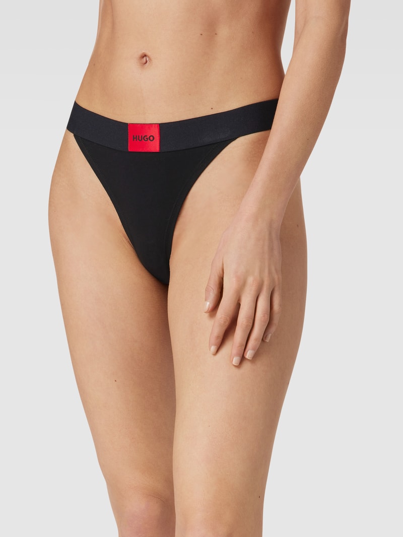 String mit Label-Detail in schwarz