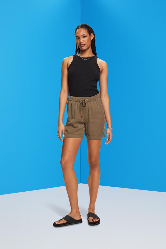 Shorts aus TENCEL™ mit Bindegürtel