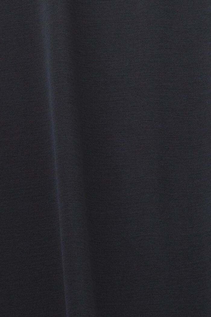 Unifarbenes T-Shirt