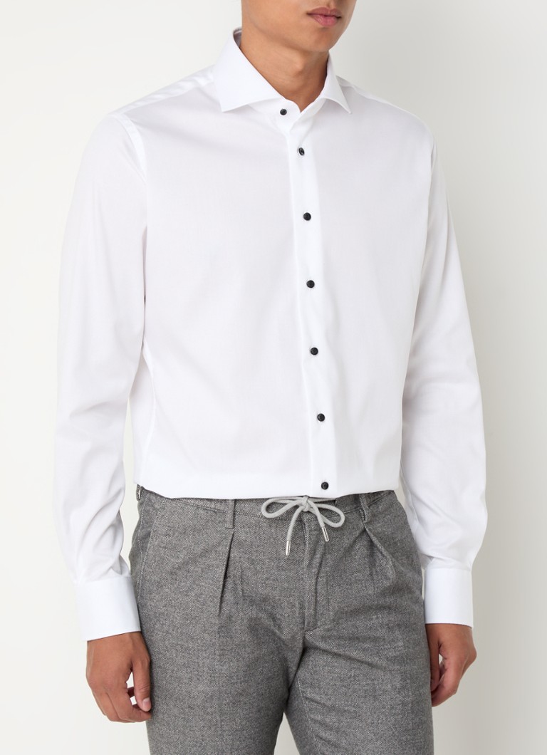 Michaelis Slim fit -paita, jossa irrotettava kaulus ja leikkaus
