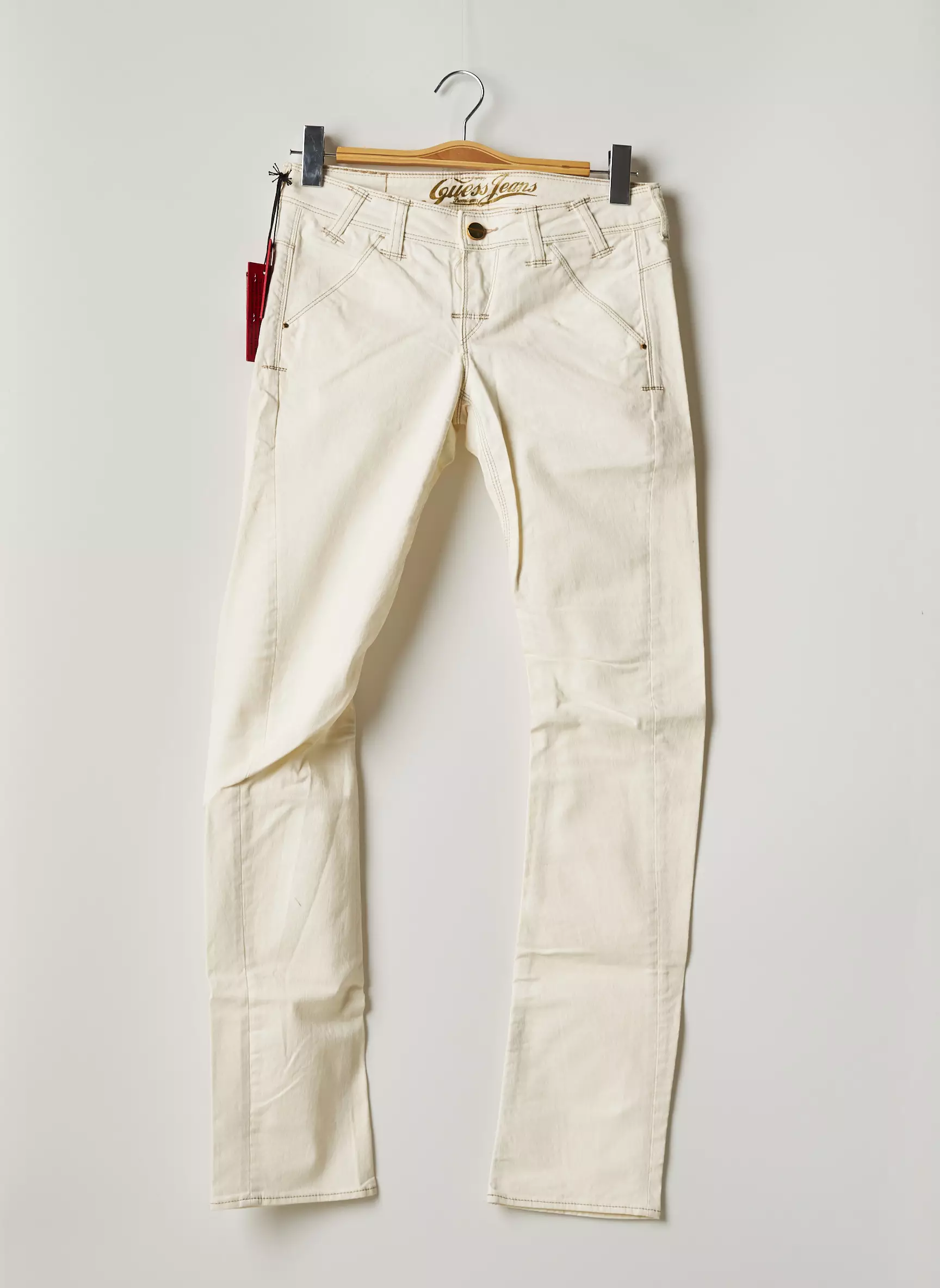 Guess Jeans Pantalons Slim Femme couleur beige