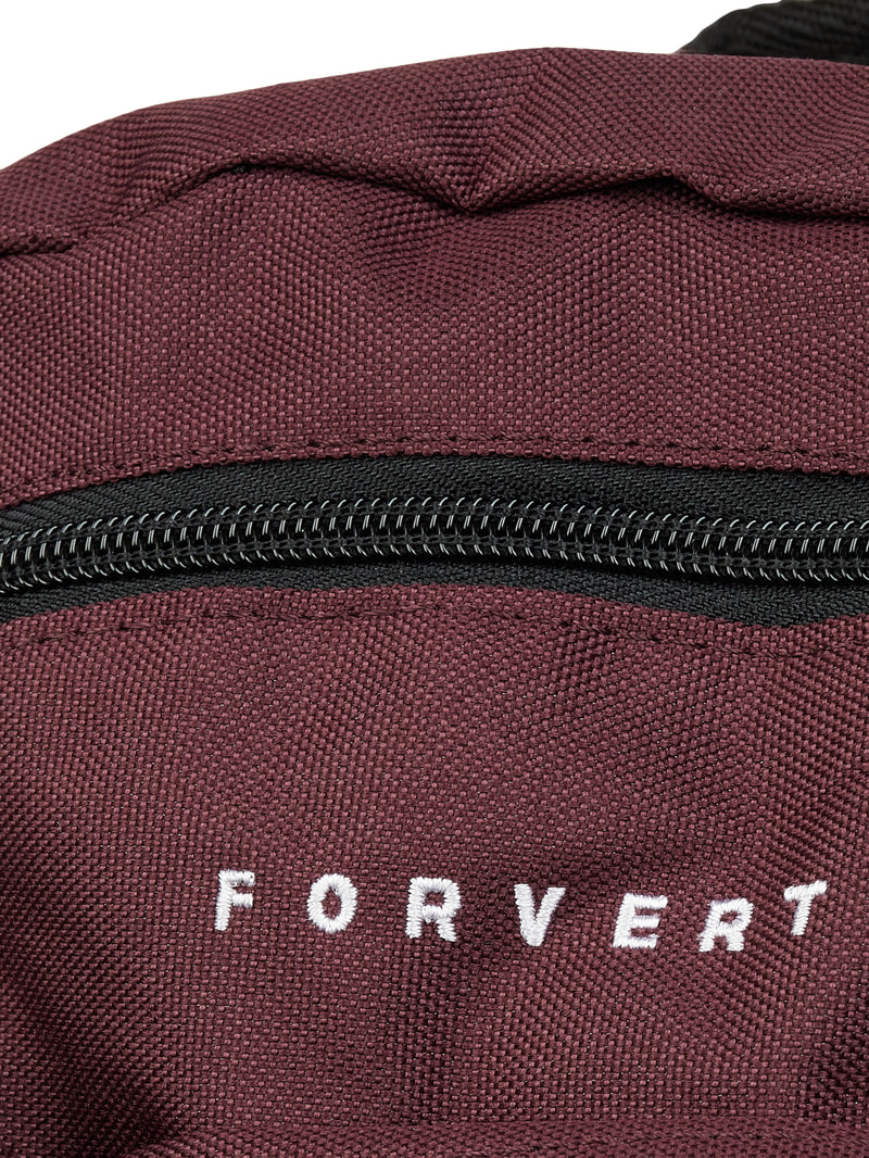 Rucksack mit Label-Details Modell 'LOUIS' in aubergine