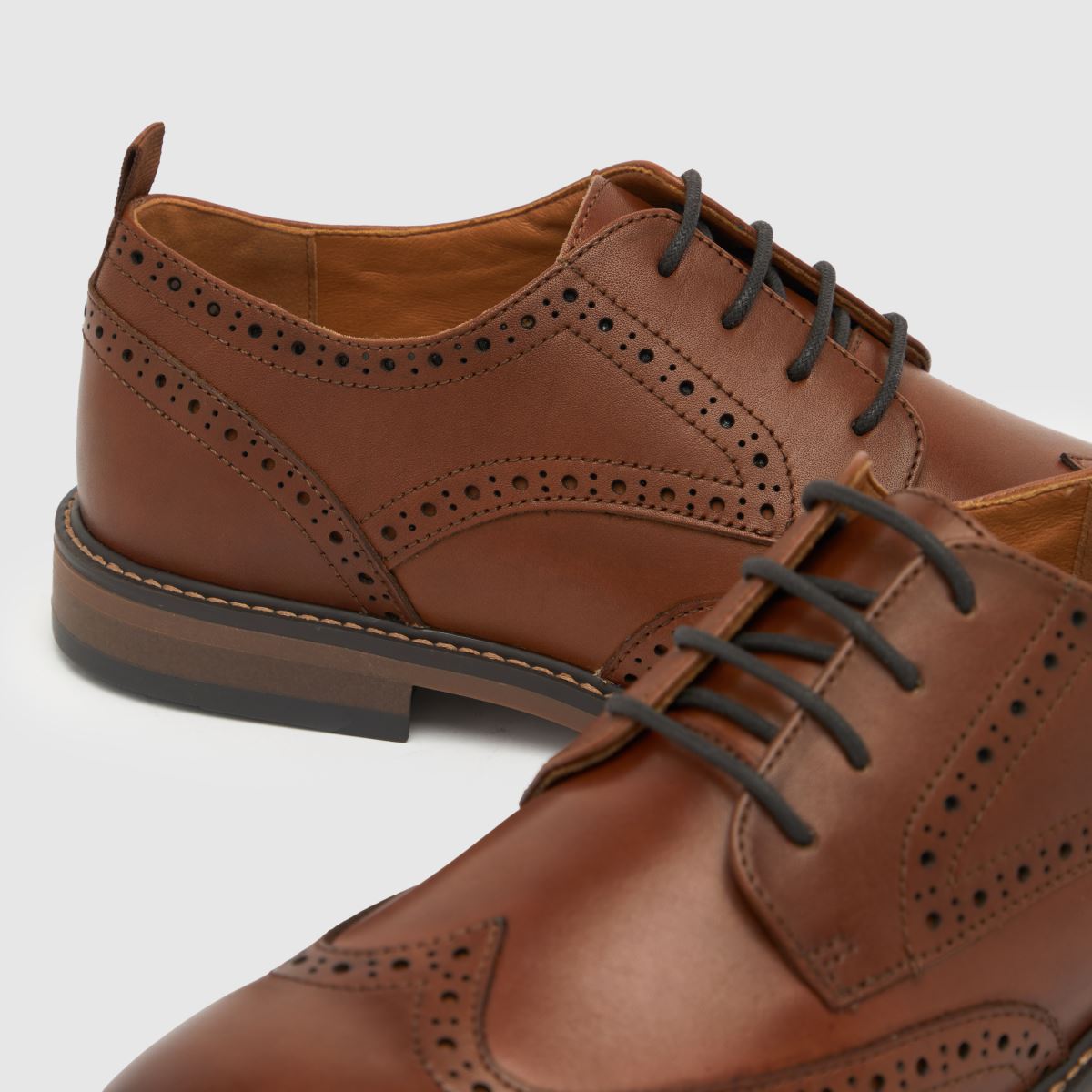 Schuh Rafe – Bruna brogueskor i läder
