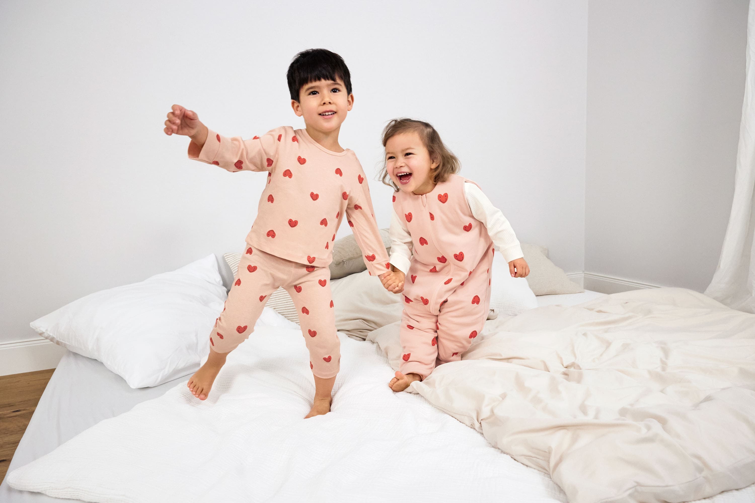 Kinder Schlafoverall 2,5 TOG - Herz, Rosa