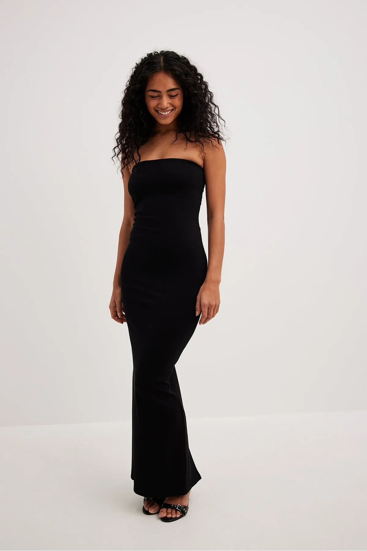 NA-KD  Schlauch-Maxikleid aus Jersey