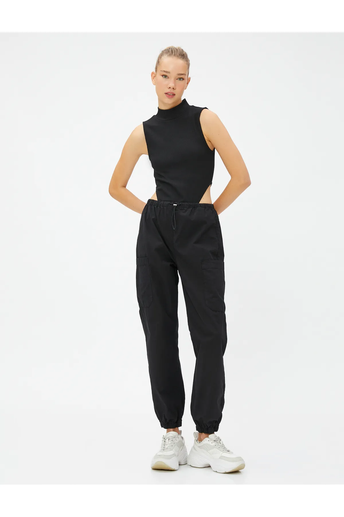 Koton  Cargohose mit Taschendetail, Stopper und elastischem Bund
