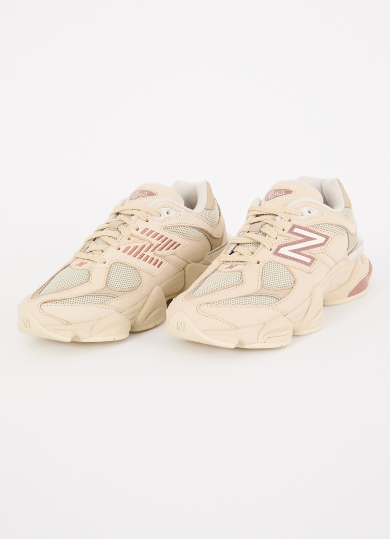 Buty sportowe New Balance 9060 z detalami ze zamszu i siateczki