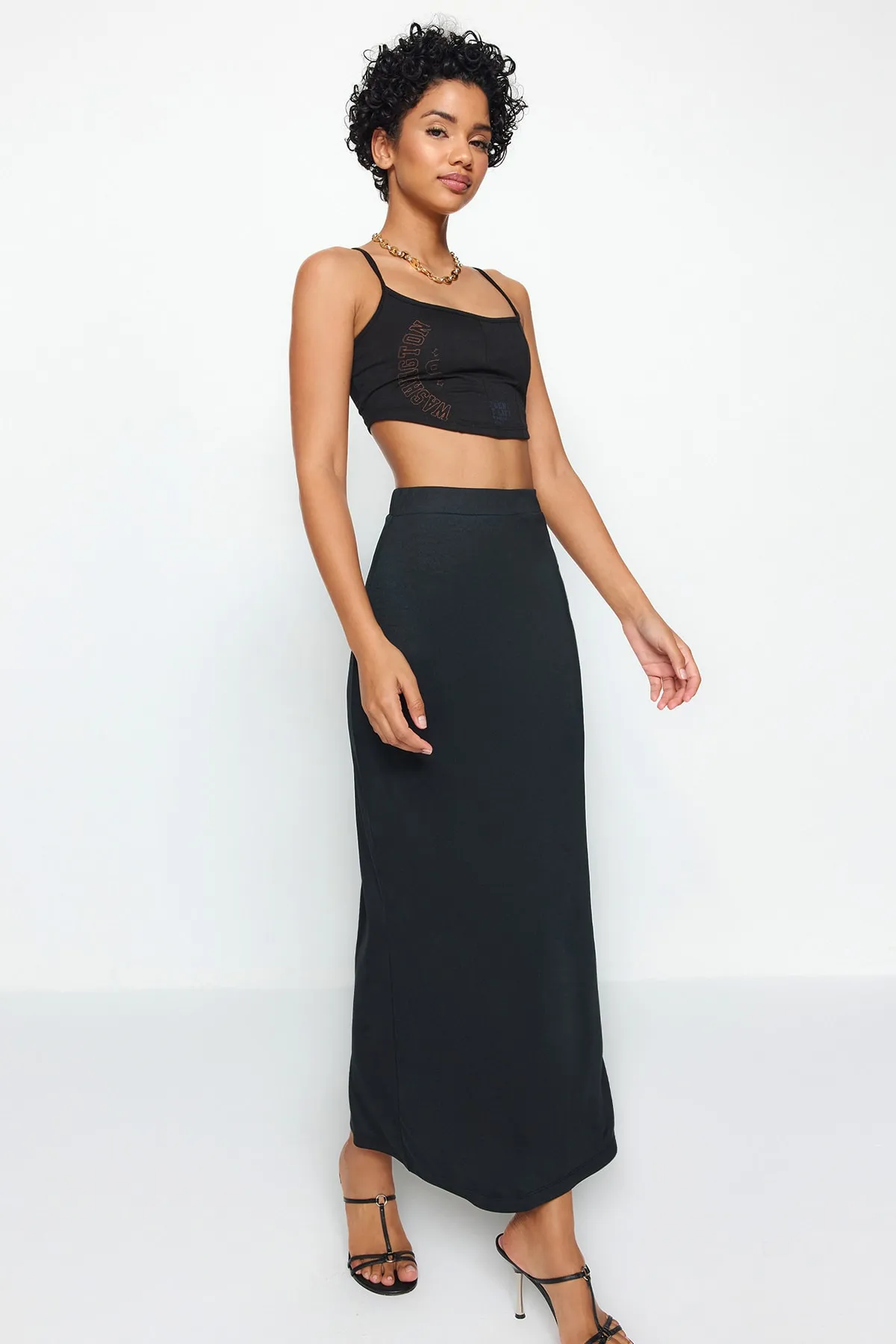 Trendyol Collection  Schwarzer Maxi-Stretch-Strickrock mit hoher Taille TWOSS23ET00372