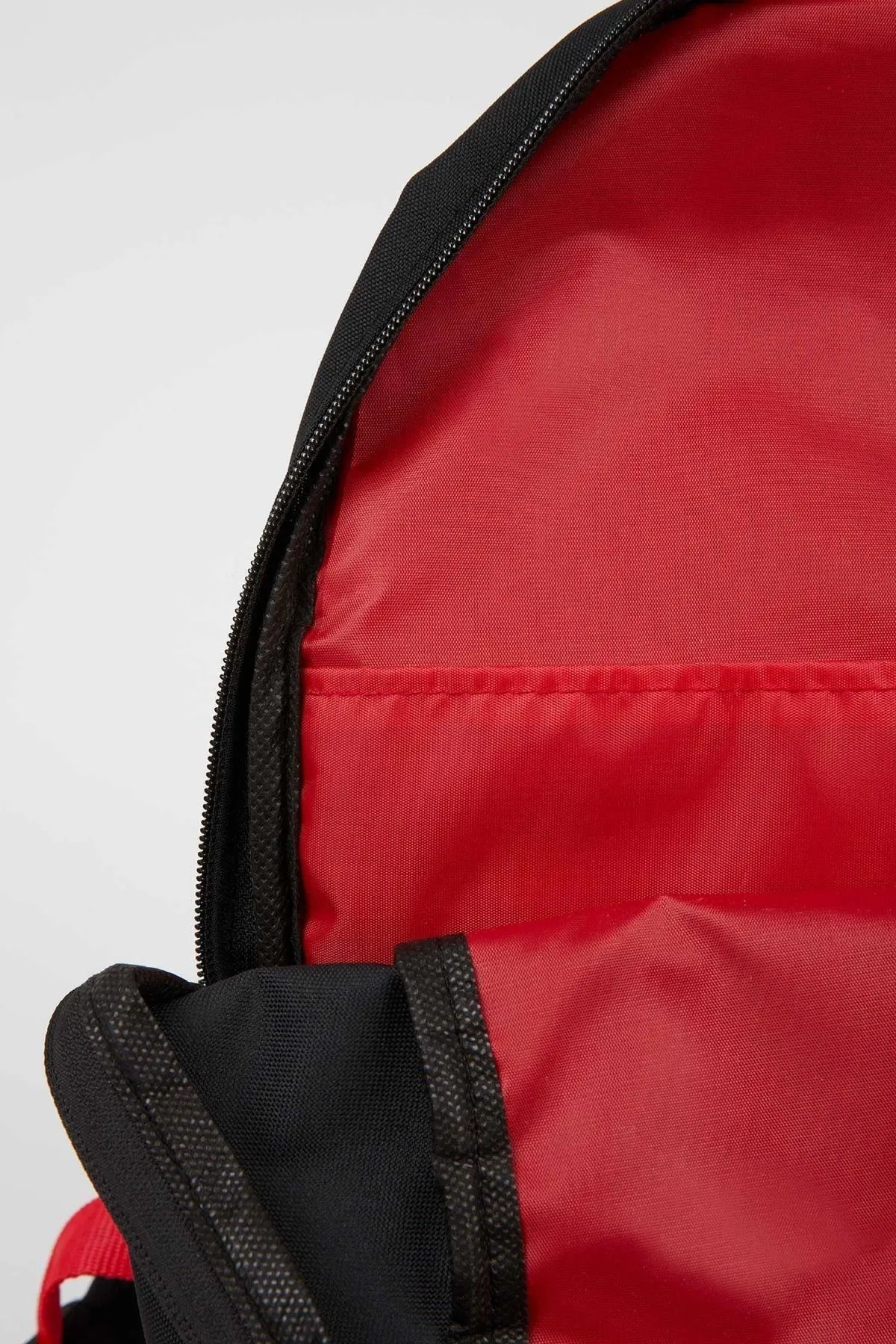 DeFacto  Marvel Spiderman Rucksack aus selbstheilendem, wasserabweisendem Stoff für Jungen