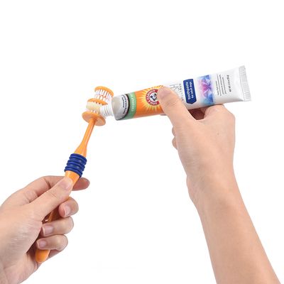 Arm & Hammer Zahnpflege-Set aus Zahnbürste und Zahnpasta