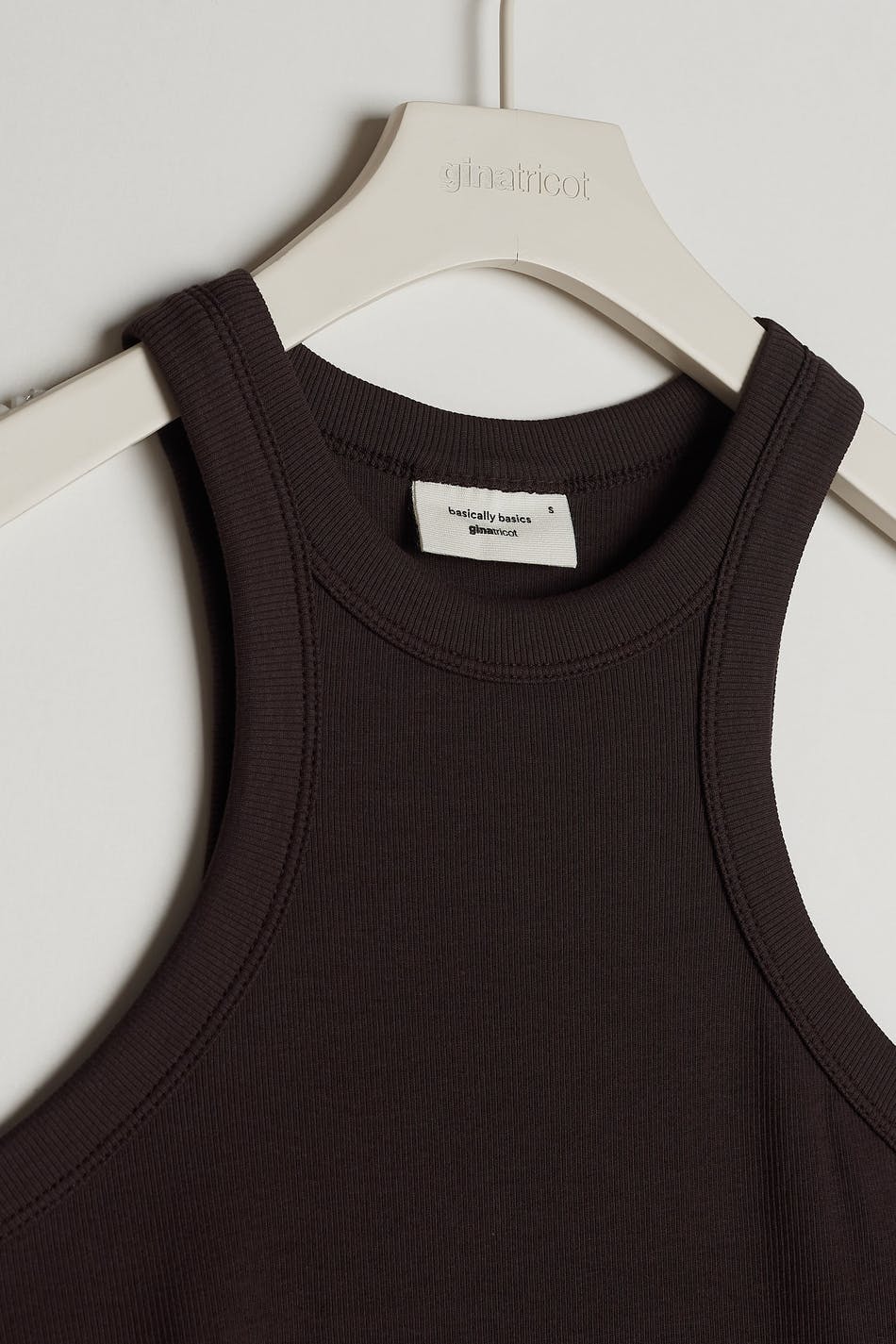 Basic rib tank