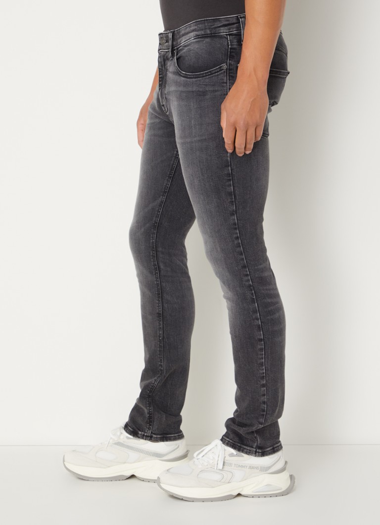Tommy Hilfiger Scanton -slim fit -farkut, joissa on värillinen pesu