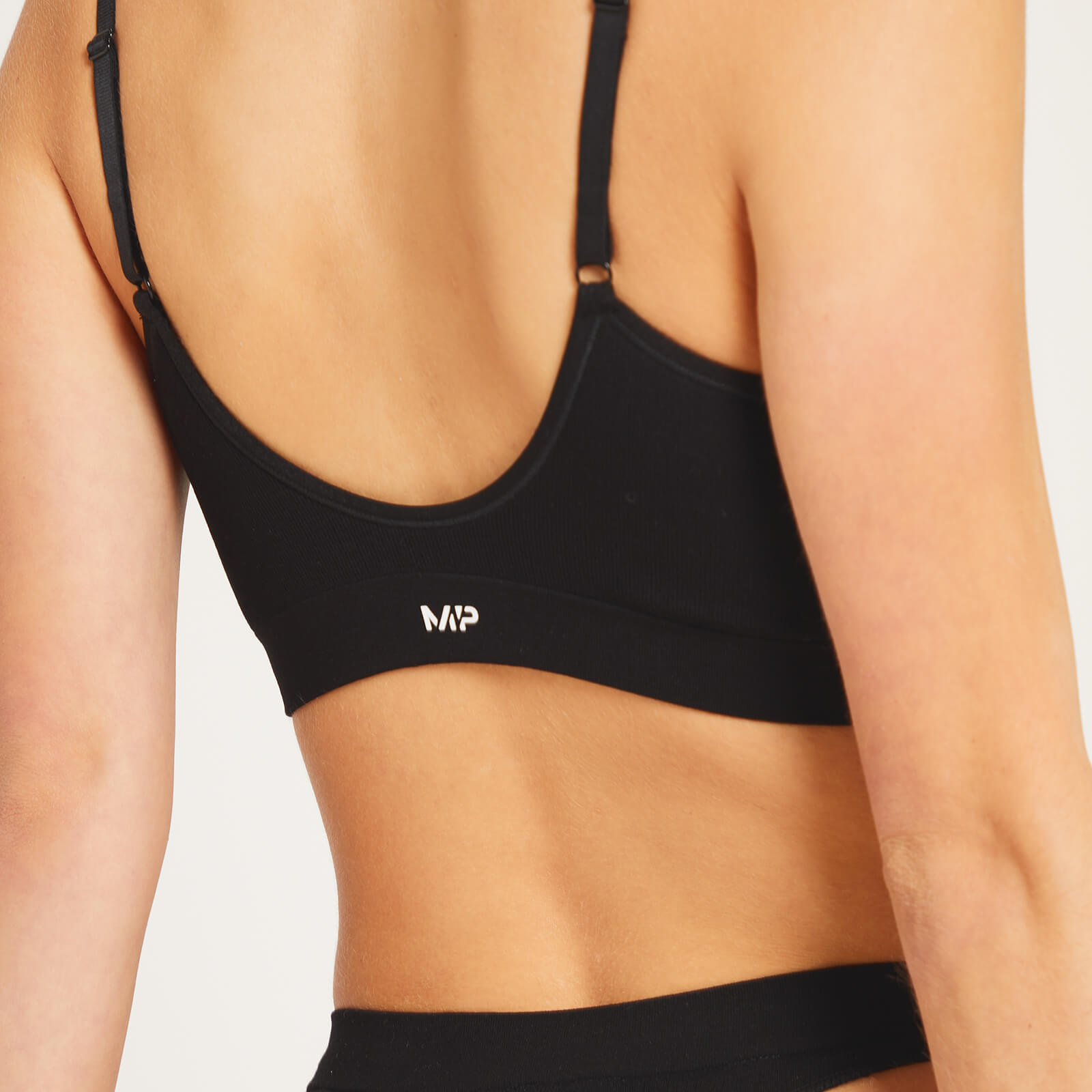Brassière à col en V sans coutures MP Composure pour femmes – Noir