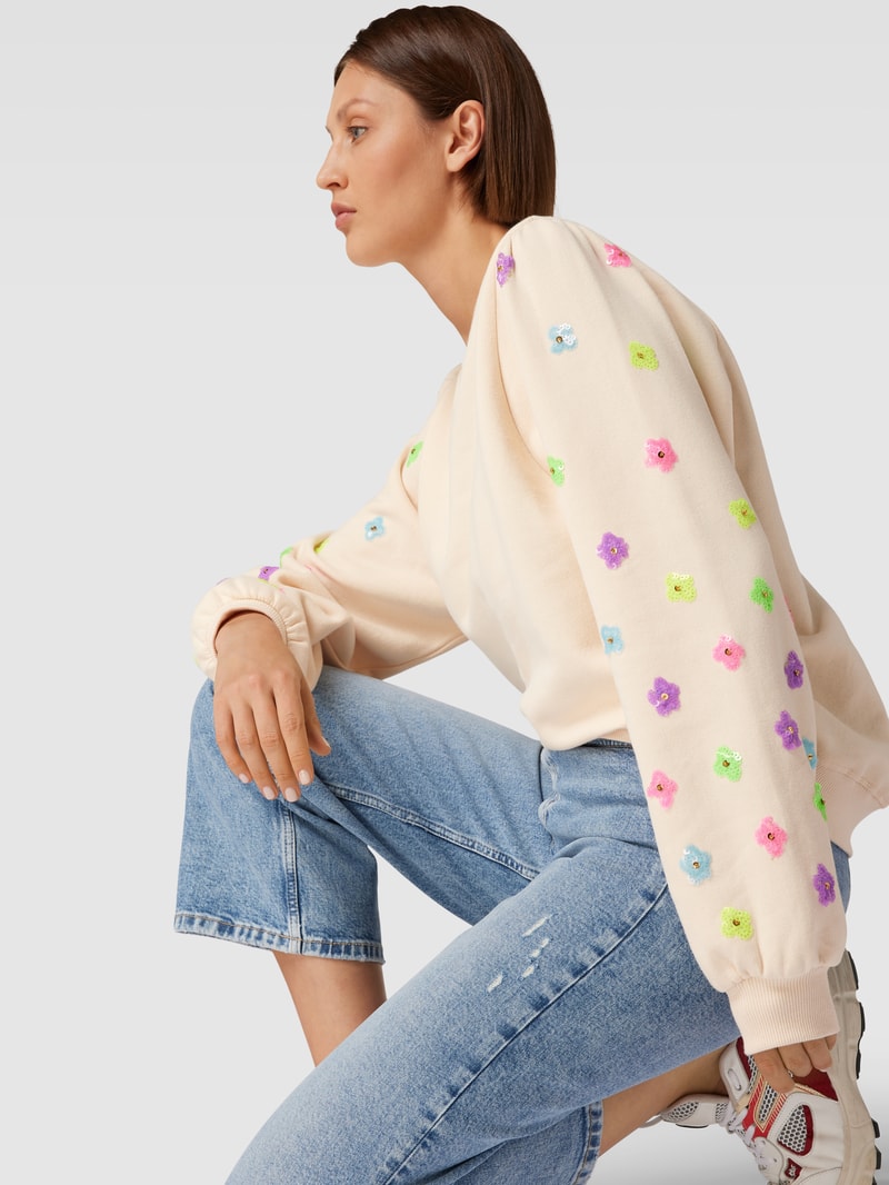 Sweatshirt mit Paillettenbesatz Modell 'ON' in offwhite