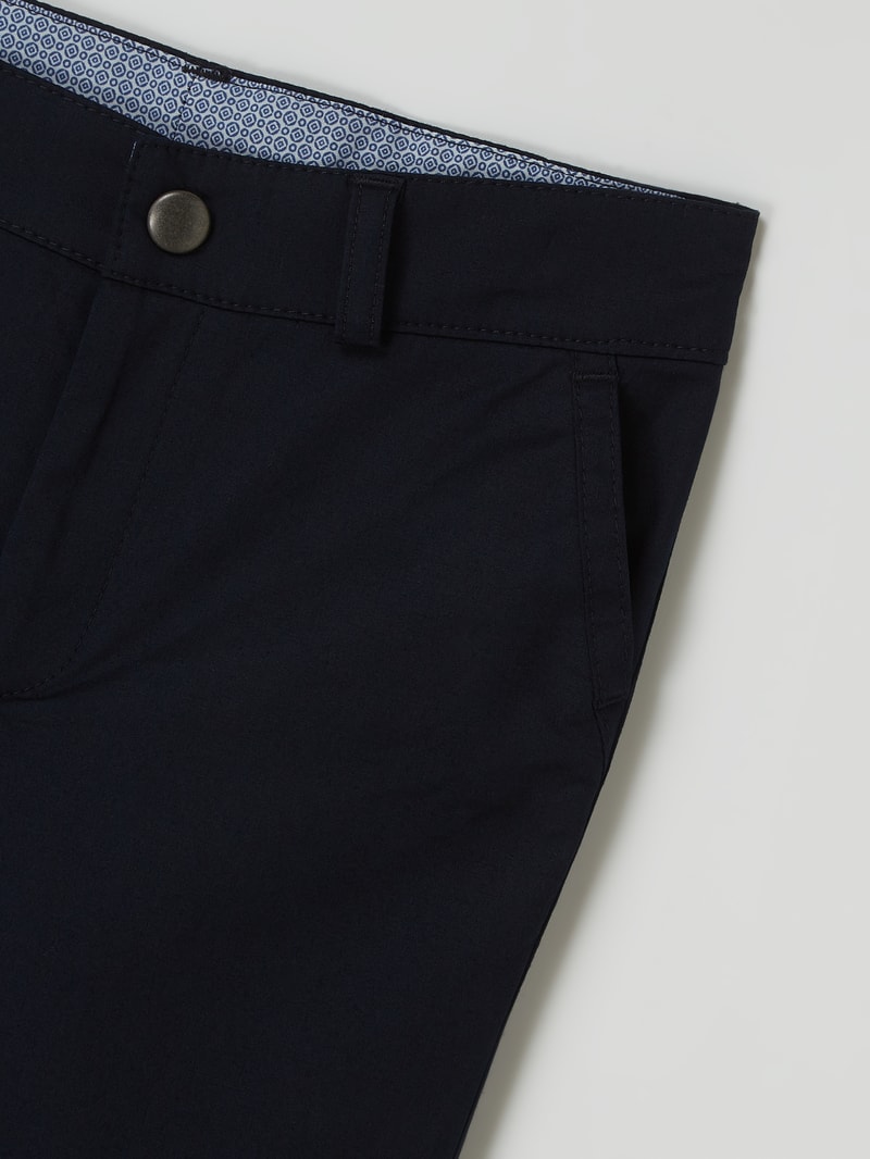 Chino mit Stretch-Anteil in marineblau