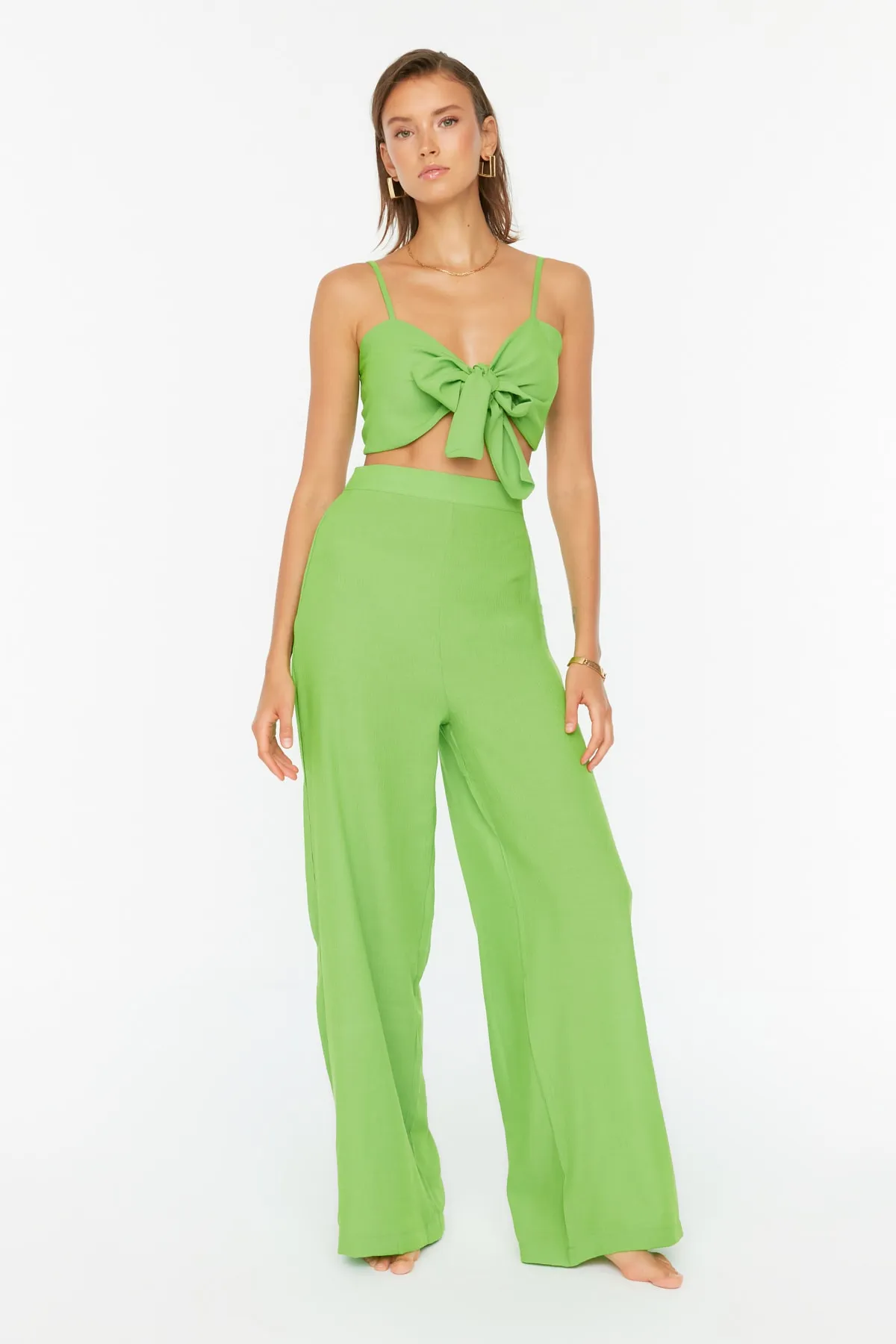 Trendyol Collection  Grüner gewebter Blusen-Hosenanzug mit Bindeband TBESS22AU0108