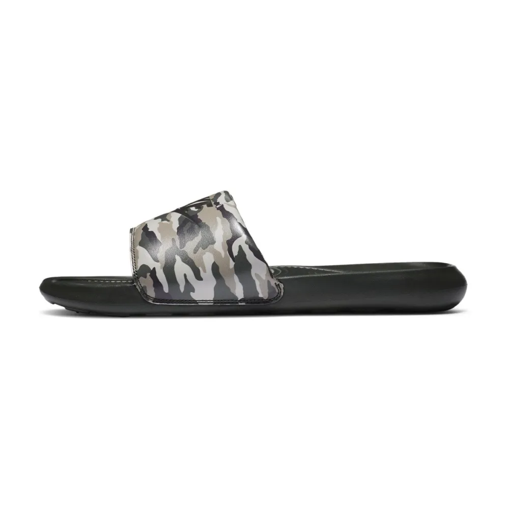 Nike Victori One Print Slide CN9678-300 / grün