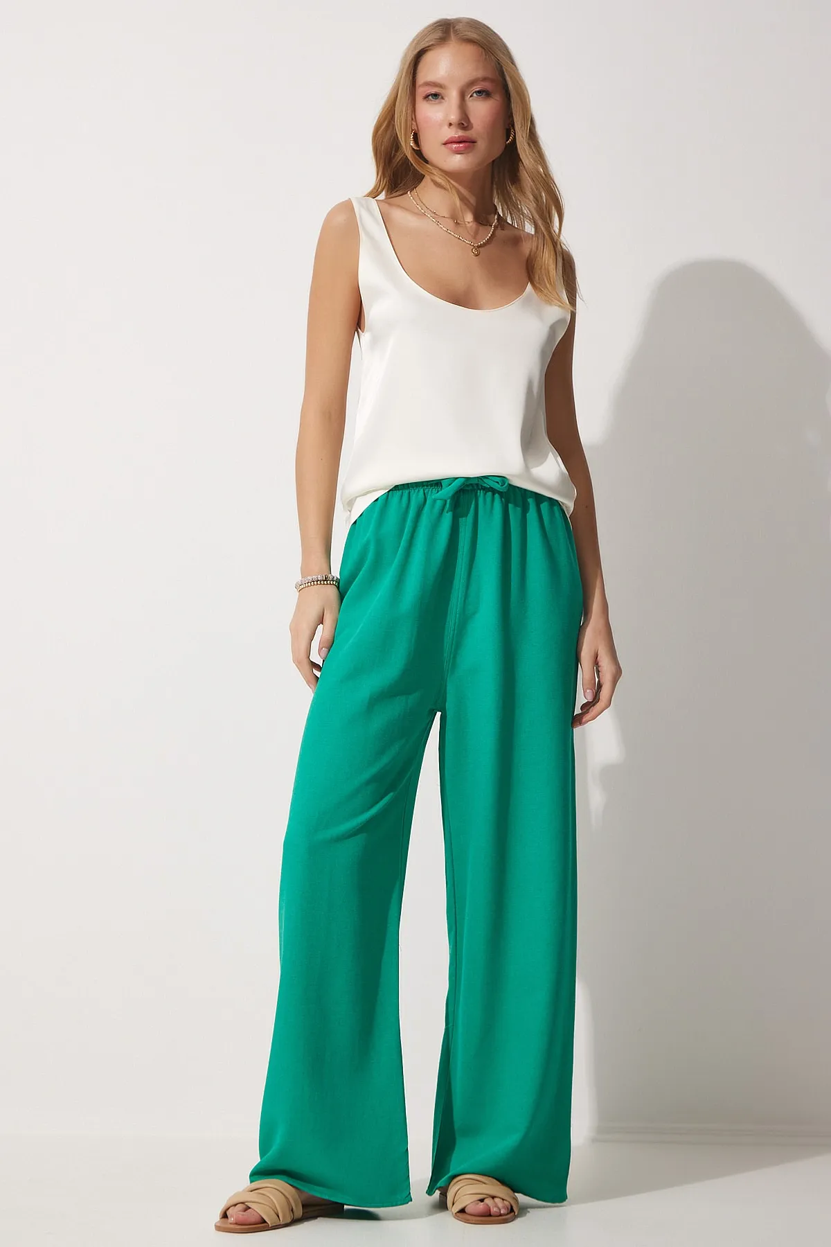Happiness İstanbul  Lockere Leinenhose