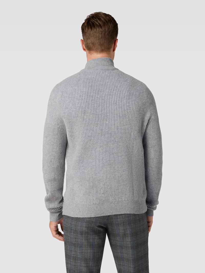 Strickpullover aus Schurwolle mit Stehkragen in mittelgrau meliert