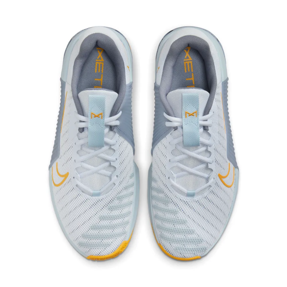 Nike Metcon 9 Workout DZ2617-005 / grau