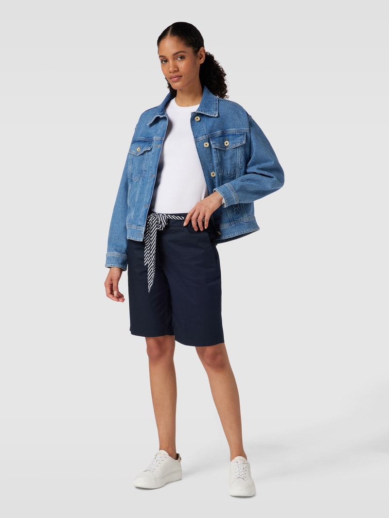 Bermudas mit Stoffgürtel in dunkelblau