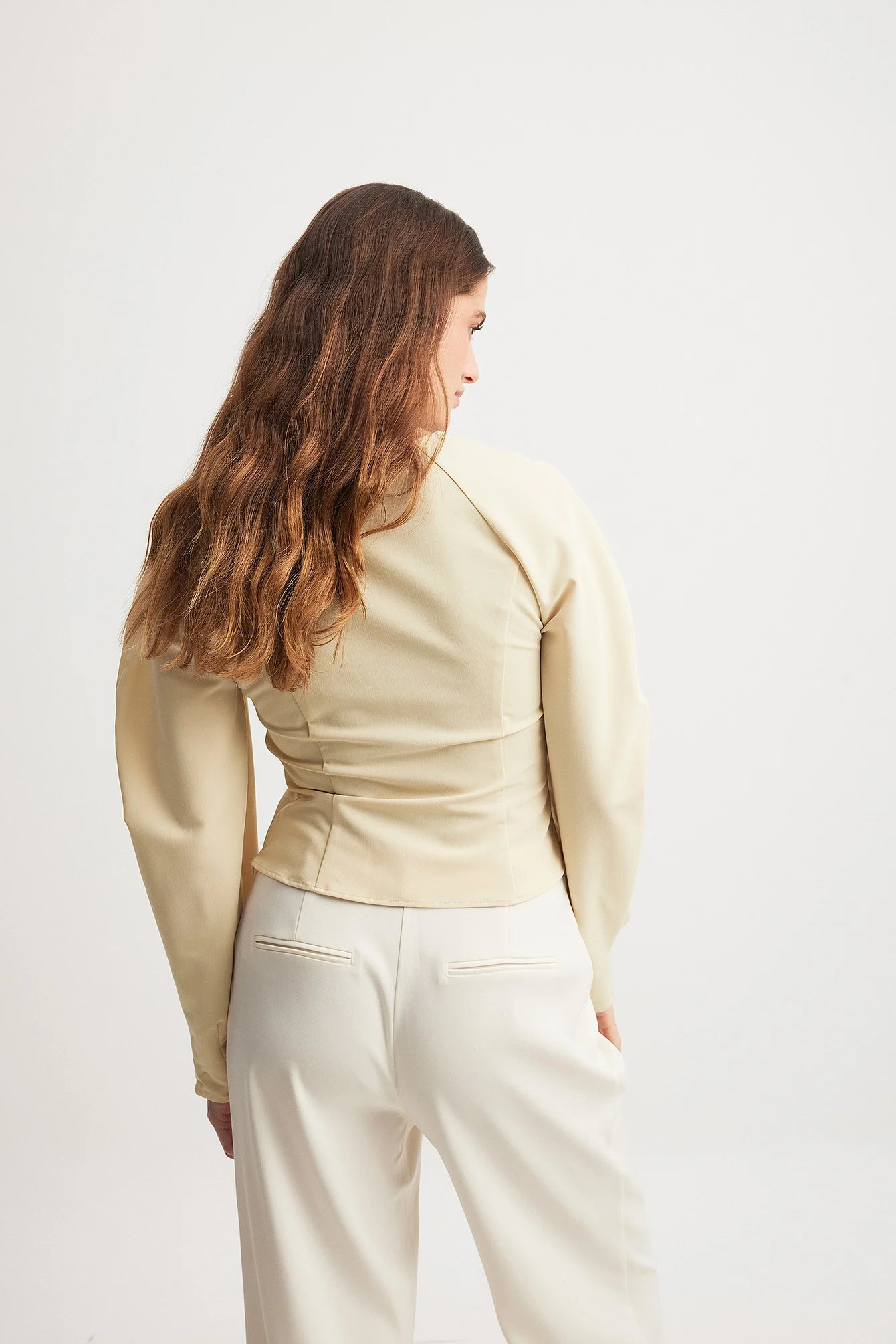 Bluse mit voluminösen Ärmeln